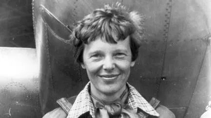 Kim była Amelia Earhart?