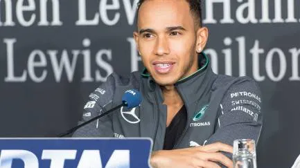 Lewis Hamilton przechodzi do Ferrari. to już pewne